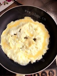 美味的什锦蛋炒饭做法图解2)