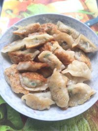 简单的生煎饺子