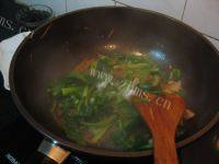 油菜炒肉自制做法图解10)