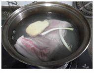 「DIY美食」梅菜扣肉做法图解2)