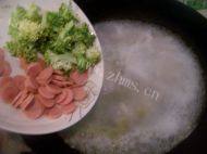 美味的榨菜肉丝汤做法图解6)