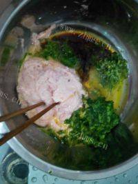 唇齿留香的水晶饺子做法图解4)