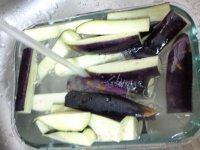 家常菜茄子烧豆腐做法图解2)