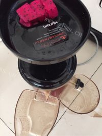 自制火龙果奶昔做法图解3)