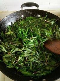 山苜楂虾仁饺子做法图解2)