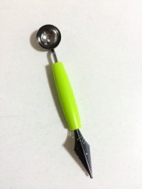美味的香瓜酸奶盅做法图解2)