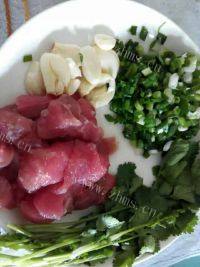 美味的番茄牛肉汤做法图解1)