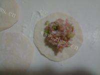 简单的芹菜猪肉包做法图解7)