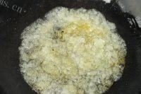 常吃不腻的拔丝山药做法图解5)