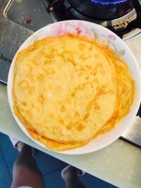 好吃的鸡蛋饼卷蚝油饭做法图解5)
