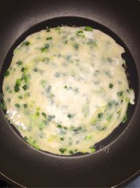 自制葱油饼做法图解14)