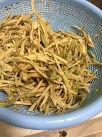 家常菜干豆角炒肉做法图解2)