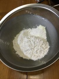 自制蔓越莓戚风蛋糕做法图解7)