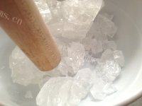 营养的银耳雪梨羹做法图解4)