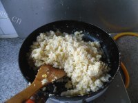 喷香的火腿蛋炒饭做法图解10)