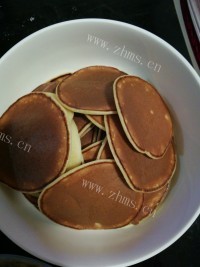 妈妈做的鸡蛋煎饼做法图解4)