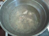 可口的茶树菇排骨汤的做法图解五