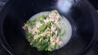 美味的丝瓜毛豆子炒蛋做法图解8)