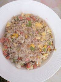 家庭版五彩蛋炒饭