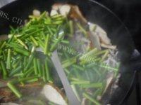 蒜苗炒肉丝（家庭版）做法图解9)