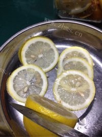 腌制柠檬做法图解2)