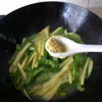 家常菜青椒土豆丝