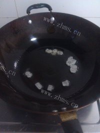 好吃不腻的黄豆焖猪蹄做法图解6)