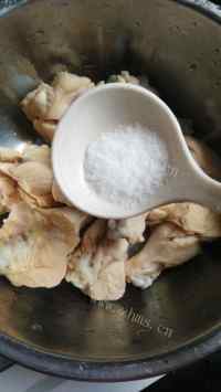 美味的烤鸡翅根做法图解5)