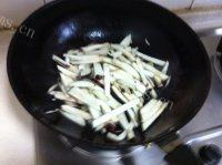 家常菜肉丝炒茄子
