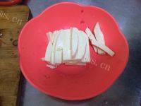 美味的番茄香菇豆腐羹做法图解2)