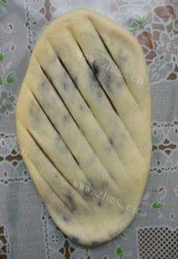 家庭版豆沙面包做法图解8)