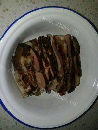 美味的干菜蒸腊肉做法图解3)