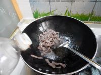 家常菜茭白炒牛肉做法图解13)