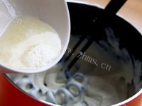 美味的脆皮炸鲜奶做法图解5)
