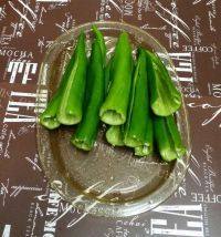 美味的鲮鱼肉酿尖椒做法图解2)