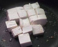 香鲜至极的韭菜烧豆腐做法图解3)