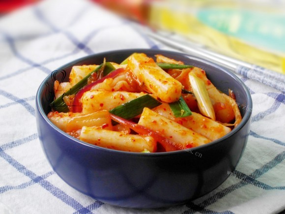 特色美食泡菜炒年糕