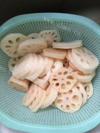 家常菜糖醋藕夹做法图解2)