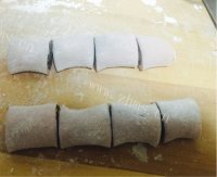 美味的紫薯蝴蝶酥做法图解7)
