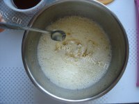 色味俱佳的海绵蛋糕做法图解4)