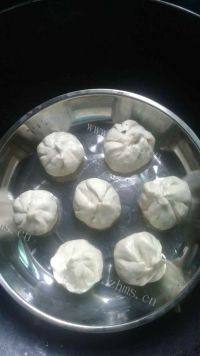  美味的紫苏肉包做法图解4)
