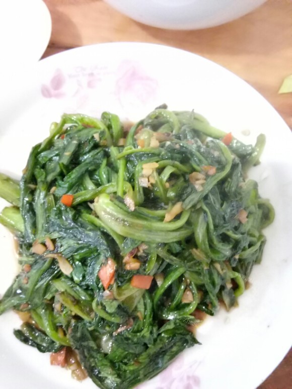 特下饭的清炒油麦菜