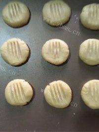自制肉松酥饼做法图解10)