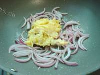 鲜美可口的洋葱炒鸡蛋的做法图解八