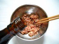 家常菜香菇肉末烧豆腐做法图解3)