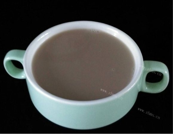 唇齿留香的花生黑豆浆