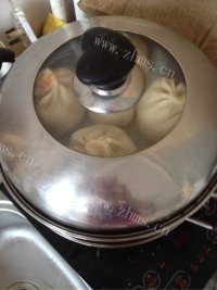诱人的胡萝卜包子做法图解6)