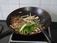 简易笋丝炒肉丝做法图解8)