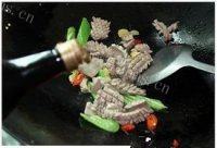 在家做的爆炒腰花做法图解9)