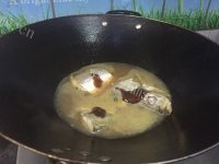 家常菜红烧白鱼做法图解6)